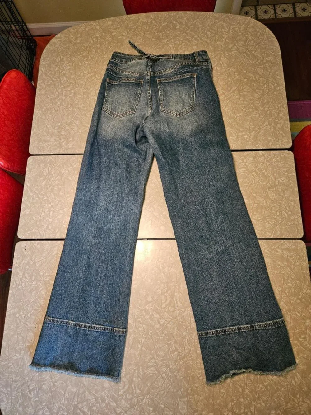LIKE NEW!! Express women's relaxed wide leg jeans
